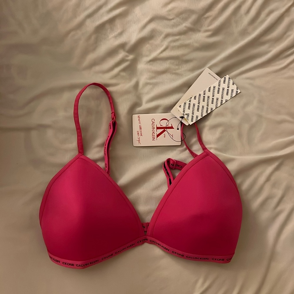 Brand new pink/rose Calvin Klein bra in size medium